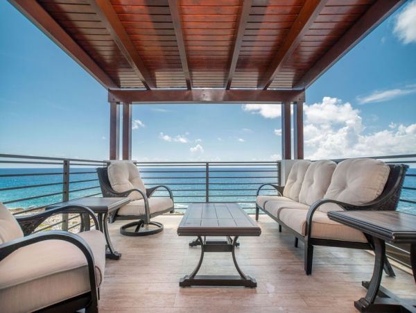 Private Collection  Cayman Island Vacation Home Sleeps 12 Guests