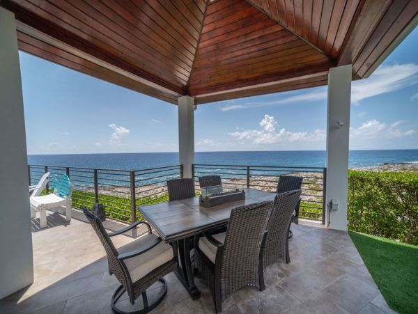 Private Collection  Cayman Island Vacation Home Sleeps 12 Guests
