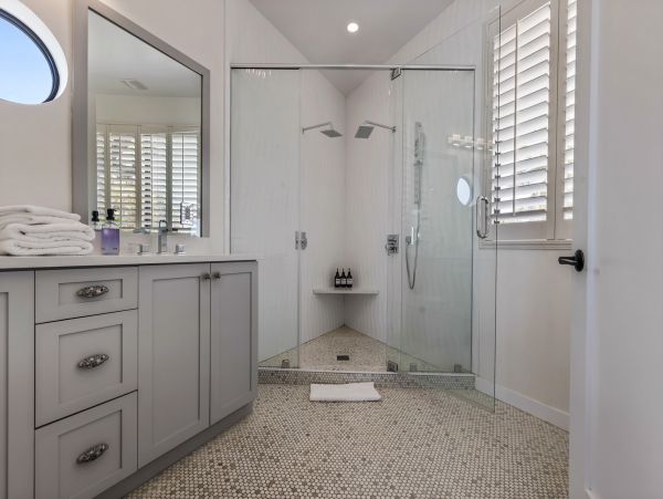 Private Collection  Cayman Island Vacation Home Sleeps 12 Guests