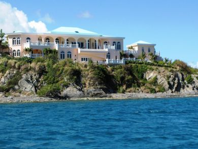 St. Croix Seafront 4 Bedroom Rental Villa with Infinity Pool St. Croix Seafront 4 Bedroom Rental Villa with Infinity Pool