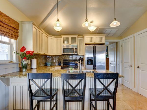 Top Floor All One Level 3 Bedroom Unit with Community Pool