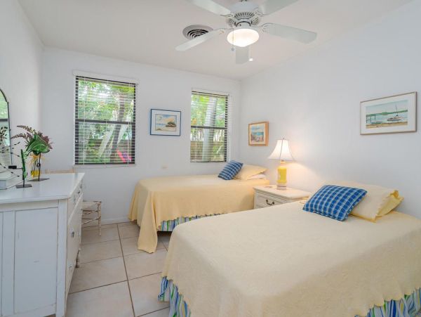 Stroll To Beach 3 Bedrooms Private Pool