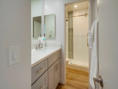 2 Bedroom San Diego Beach Vacation Condo Sleeps 5 Guests 2 Bedroom San Diego Beach Vacation Condo Sleeps 5 Guests