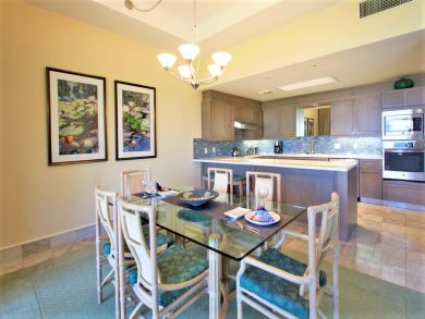 2 Bedroom Maui Vacation Condo Sleeps 6 Guests Ocean Views