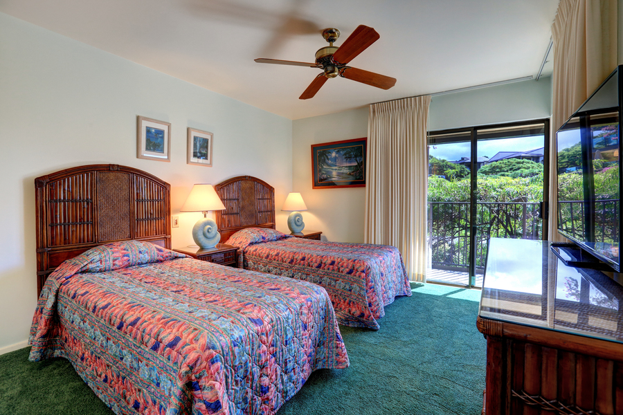 Wailea Vacation Beach Condo Sleeps Six Guests Ocean Views