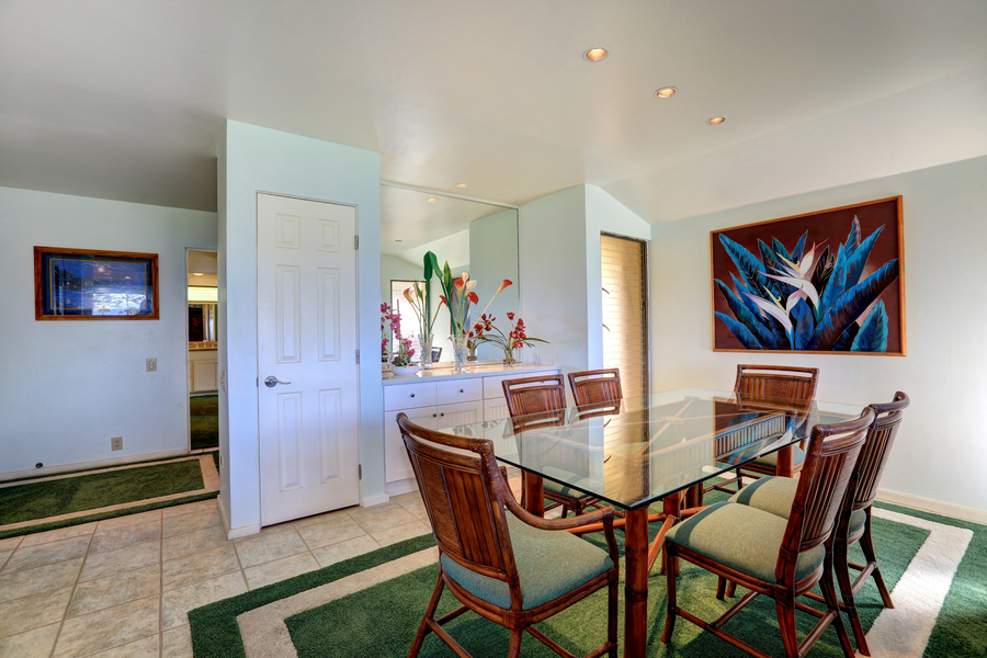 Wailea Vacation Beach Condo Sleeps Six Guests Ocean Views