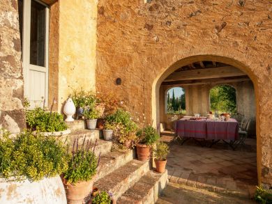 Beautiful Montalcino Vacation Villa Plus Guest House