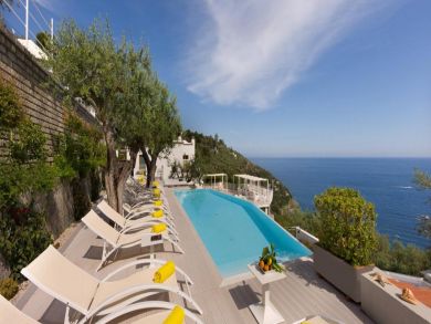 Walk to Beach 10 Bedrooms Vacation Home in Amalfi Coast