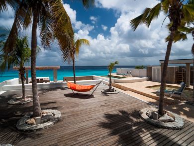 Bonaire Seven Bedroom Vacation Villa with Oceanfront Pool