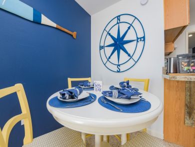 Walk to Beach Bradenton Vacation Condo Sleeps 4 Guest