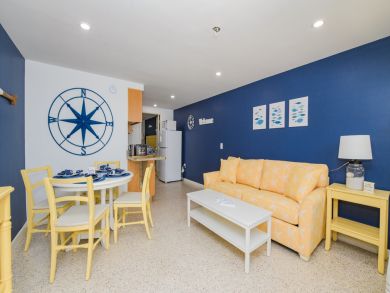 Walk to Beach Bradenton Vacation Condo Sleeps 4 Guest