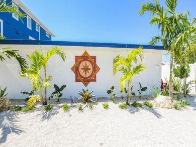 Walk to Beach Bradenton Vacation Condo Sleeps 4 Guest