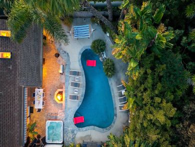 Few Steps to Beach Malibu Vacation Pool Home Sleeps 12