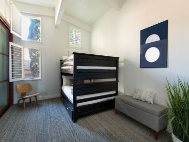 Few Steps to Beach Malibu Vacation Pool Home Sleeps 12