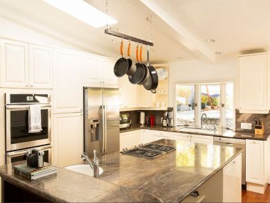 Few Steps to Beach Malibu Vacation Pool Home Sleeps 12
