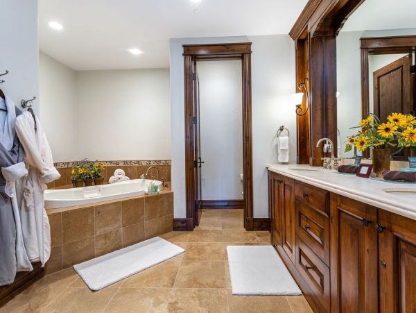 Ski In Ski Out 7 Bedroom Beaver Creek Vacation Home