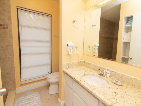 Sanibel Vacation Home Sleeps 8 Guests Short Walk to Beach