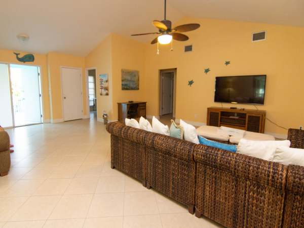 Sanibel Vacation Home Sleeps 8 Guests Short Walk to Beach