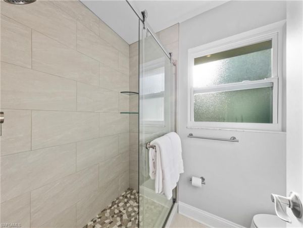 Beautiful 3 Bedroom Home with Private Pool Walk to Beach