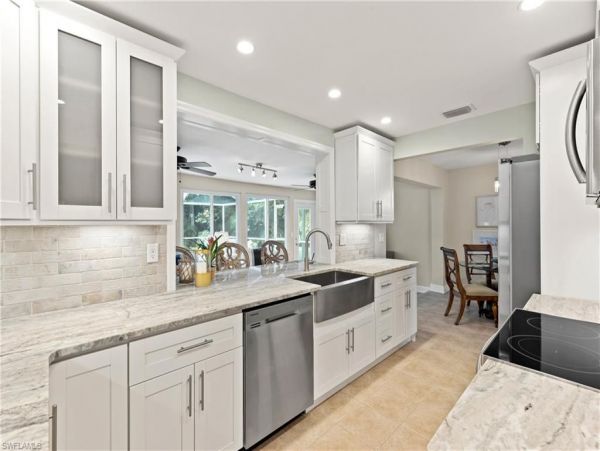 Beautiful 3 Bedroom Home with Private Pool Walk to Beach