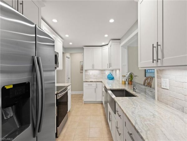 Beautiful 3 Bedroom Home with Private Pool Walk to Beach