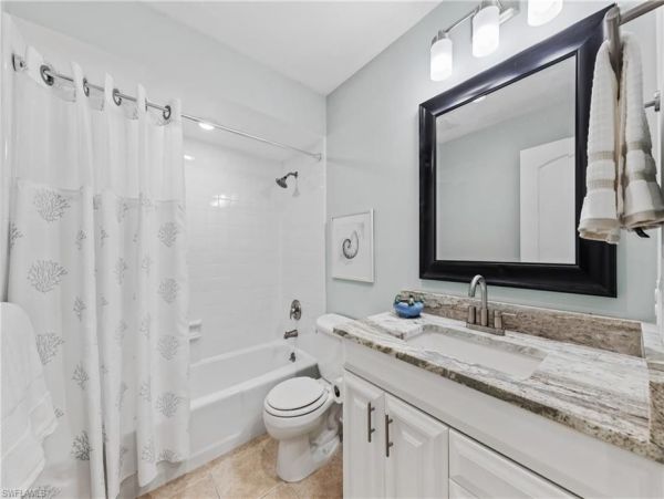 Beautiful 3 Bedroom Home with Private Pool Walk to Beach