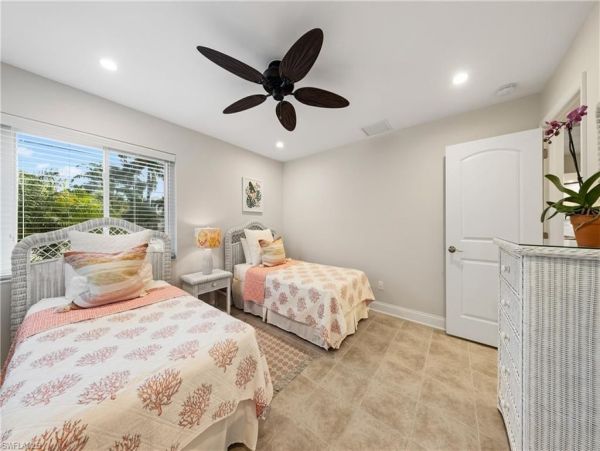 Beautiful 3 Bedroom Home with Private Pool Walk to Beach