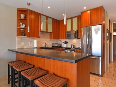 Lahaina Luxury Vacation Condo Rental Three Bedrooms