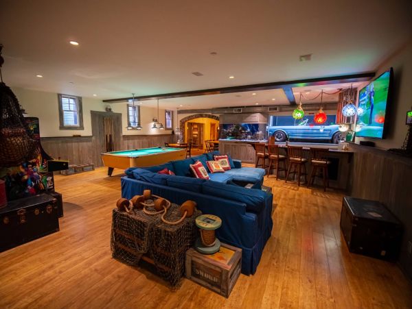 Luxury Oceanfront 5 Bedroom Villa on the Beach