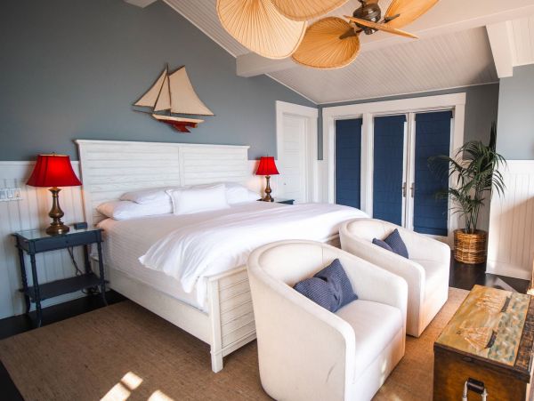 Luxury Oceanfront 5 Bedroom Villa on the Beach