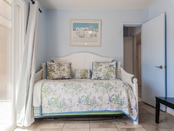 Sunset Cliffs Luxury Vacation Home Five Bedroom Plus Den