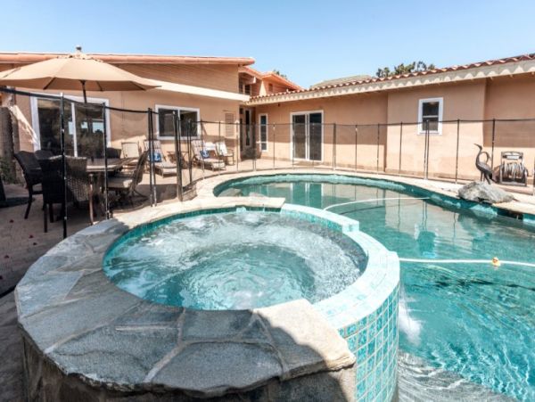 Sunset Cliffs Luxury Vacation Home Five Bedroom Plus Den