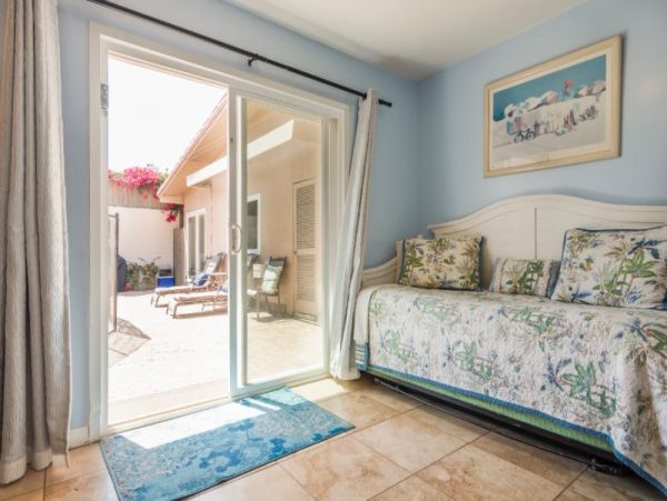 Sunset Cliffs Luxury Vacation Home Five Bedroom Plus Den