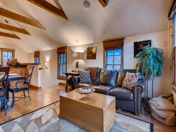 Luxury Breckenridge Vacation Home Sleeps 15 Guests