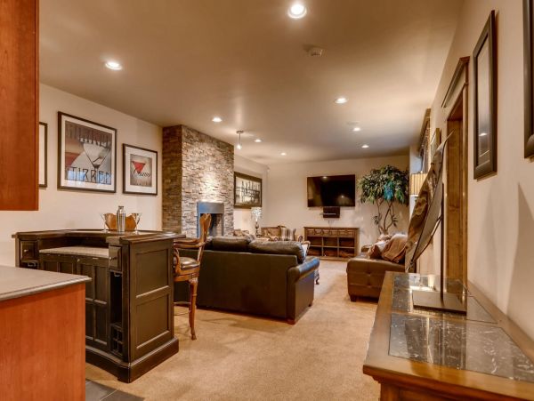 Luxury Breckenridge Vacation Home Sleeps 15 Guests
