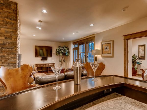 Luxury Breckenridge Vacation Home Sleeps 15 Guests