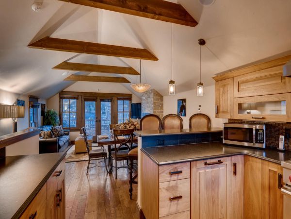 Luxury Breckenridge Vacation Home Sleeps 15 Guests