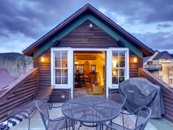 Luxury Breckenridge Vacation Home Sleeps 15 Guests