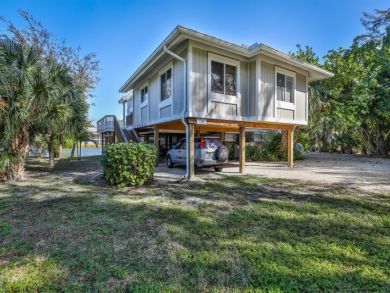 Sanibel Vacation Home Sleeps 10 Guests Short Walk to Beach