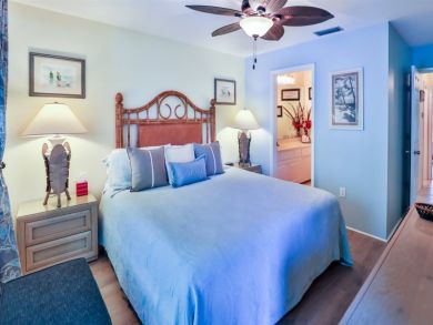 Sanibel Vacation Home Sleeps 10 Guests Short Walk to Beach