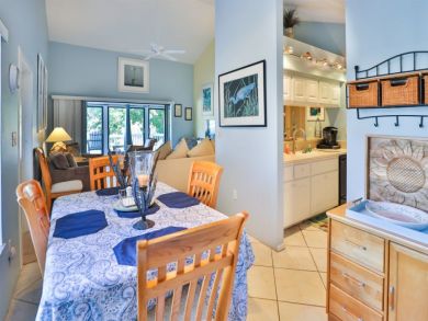 Sanibel Vacation Home Sleeps 10 Guests Short Walk to Beach
