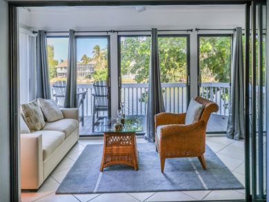 Sanibel Vacation Home Sleeps 10 Guests Short Walk to Beach