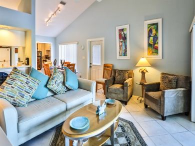 Sanibel Vacation Home Sleeps 10 Guests Short Walk to Beach