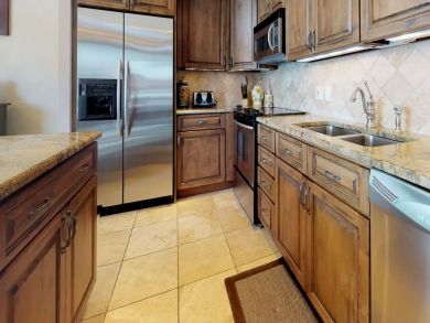 Mountain View Three Bedrooms Condo Loft in Vail Walk to Lift