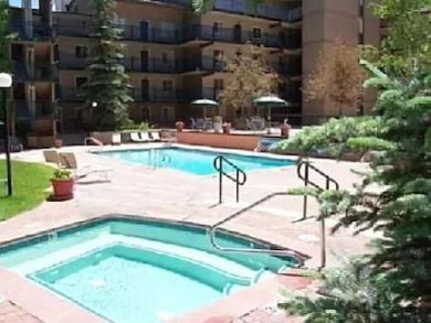 Mountain View Three Bedrooms Condo Loft in Vail Walk to Lift