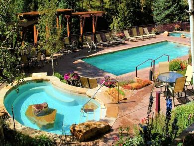 Vail Luxury Three Bedroom Vacation Condo Walk to Lift