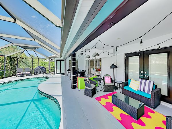 Contemporary 4 Bedroom Home Private Pool in Marco Island