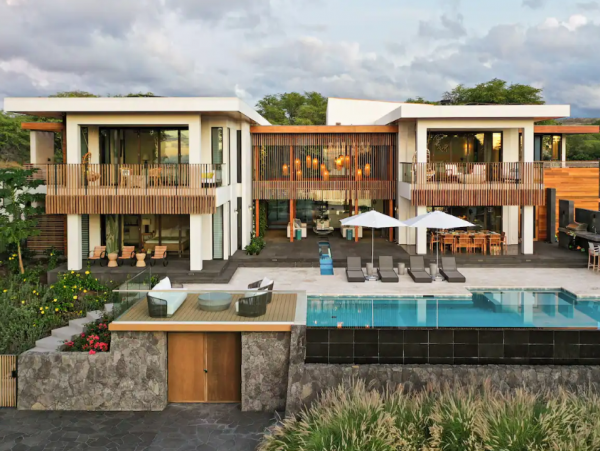 Spectacular Waimea Vacation Home with Tennis Court