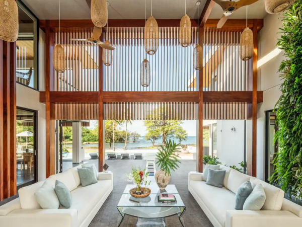 Spectacular Waimea Vacation Home with Tennis Court