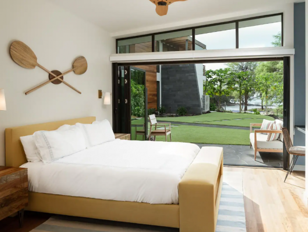 Spectacular Waimea Vacation Home with Tennis Court
